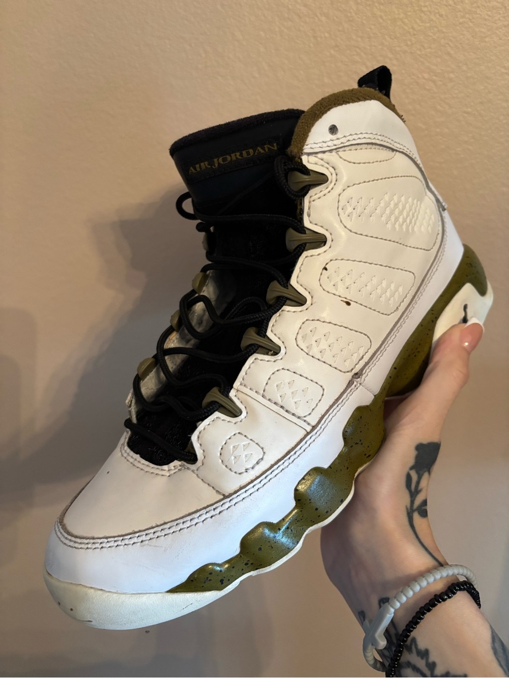 Air Jordan 9 Retro BG 'Statue'